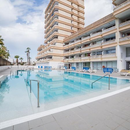 Un Dormitorio En Playa De Las Americas Costa Adeje  Exteriör bild